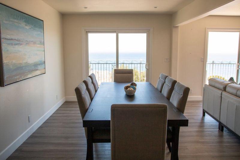 Image of dining room table at California Detox luxury rehab in Laguna Beach, California