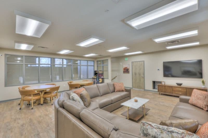 S2L Recovery: Men's Christian Rehab Center Photo