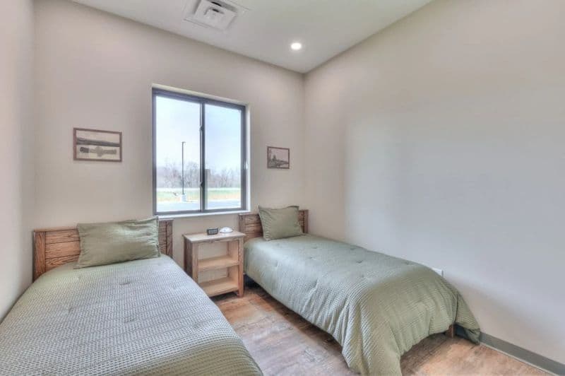 S2L Recovery: Men's Christian Rehab Center Photo